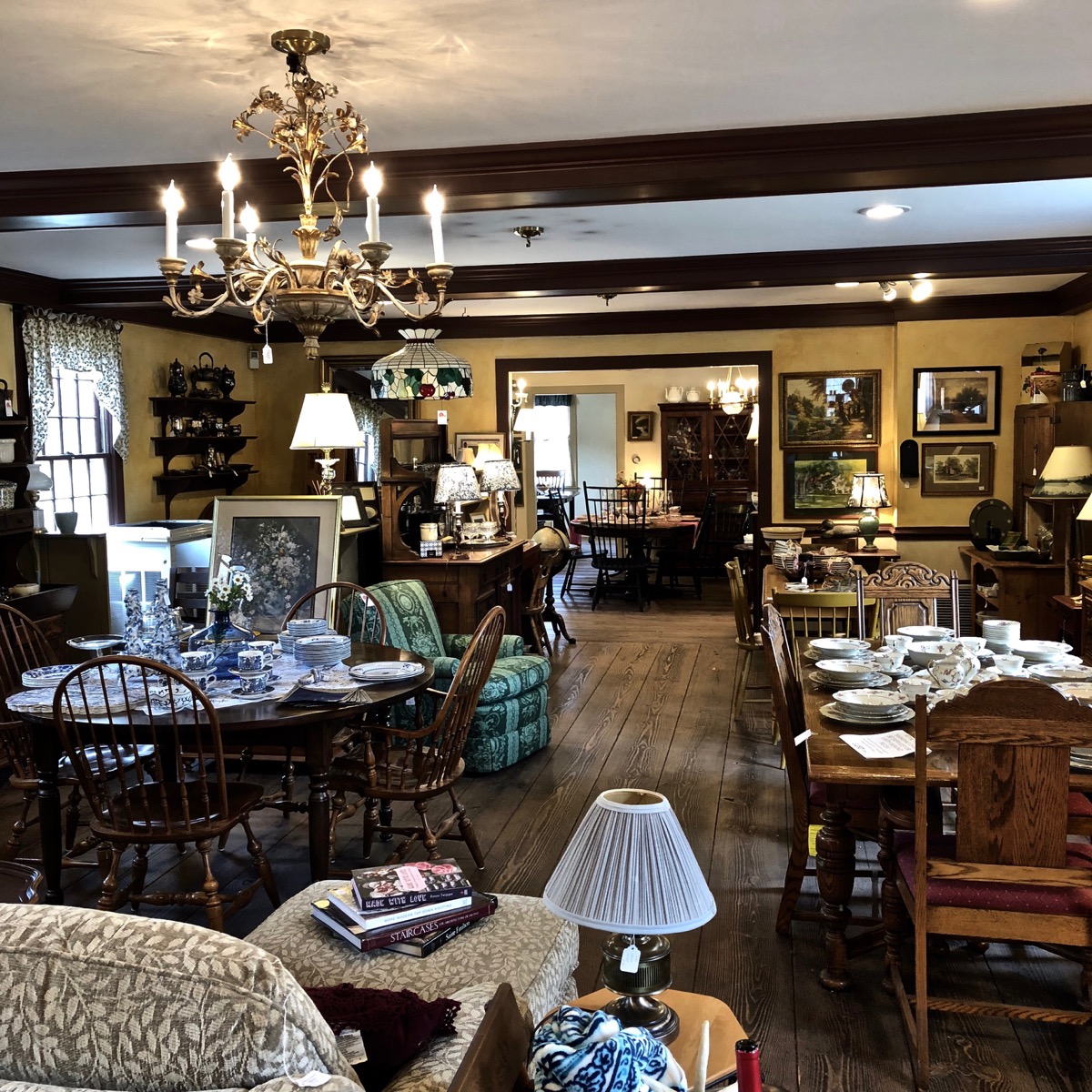 Antique Market & Shoppe