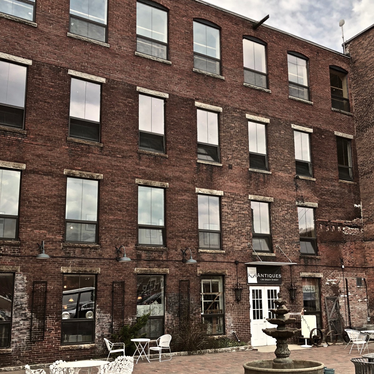 Antique Market & Shoppe