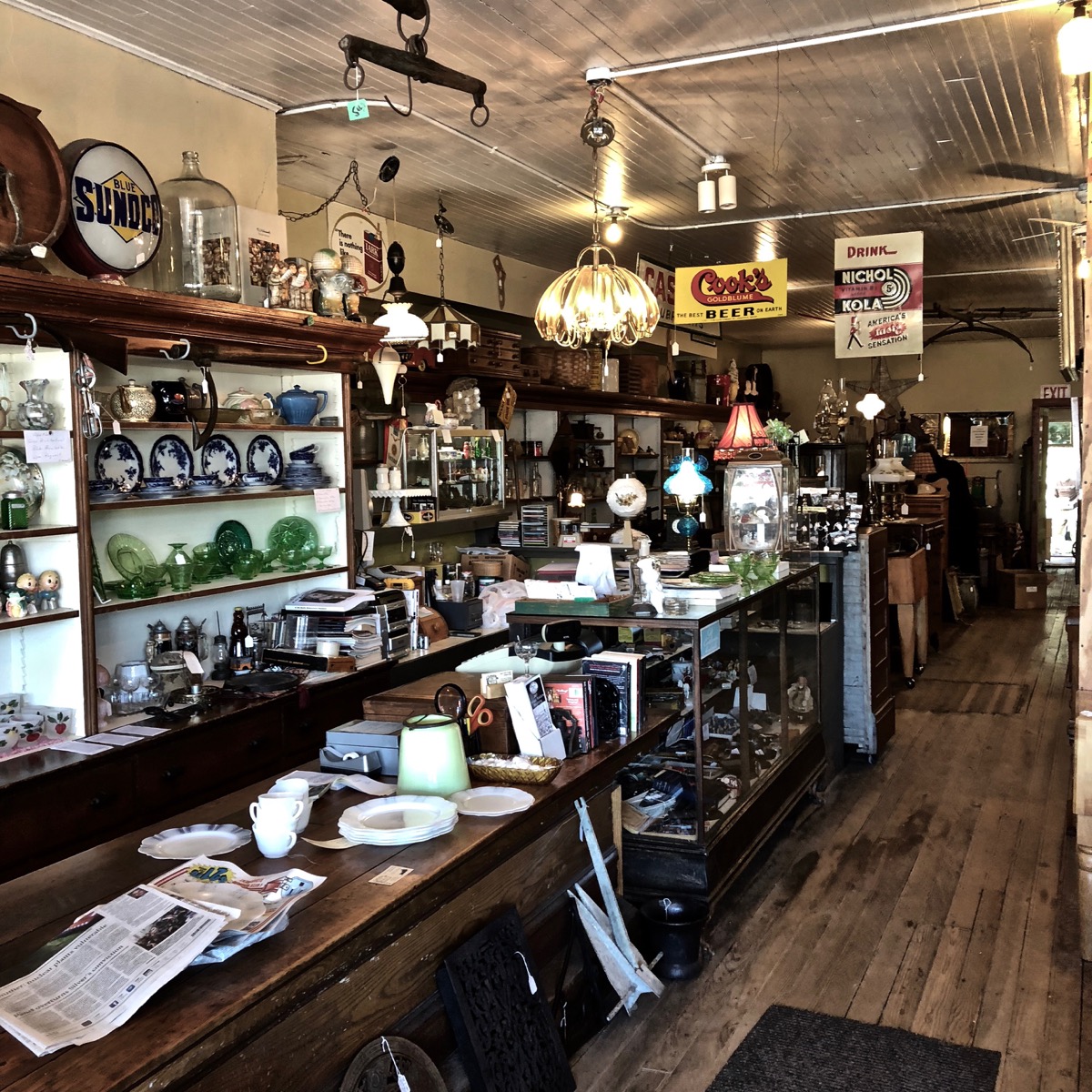 Antique Market & Shoppe