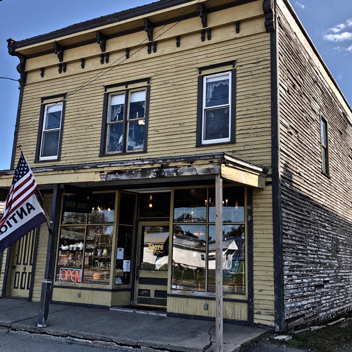 Antique Market & Shoppe